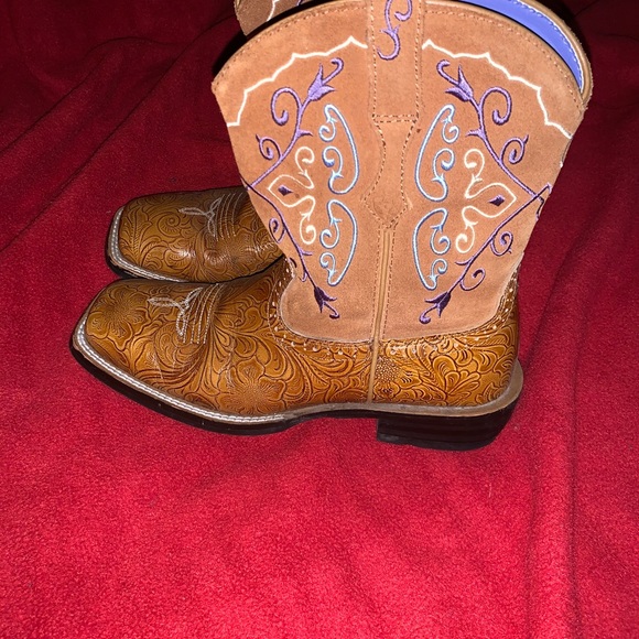 Ariat boots - Picture 4 of 7